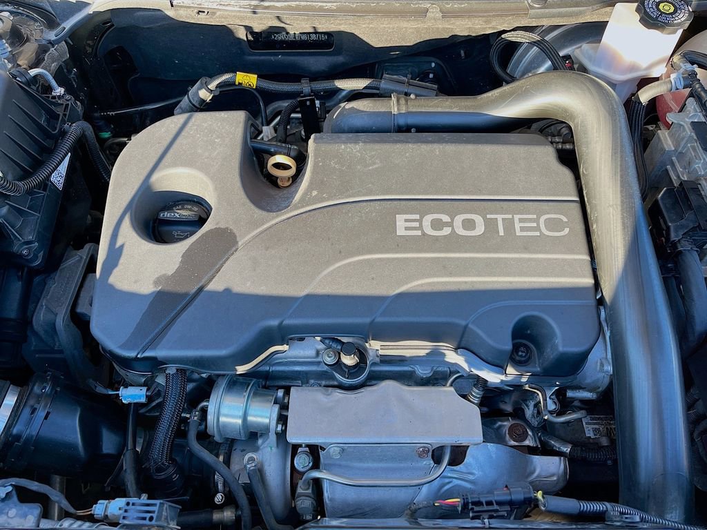 Used 2021 Chevrolet Equinox LS w/ LPO, Blackout Package image 27