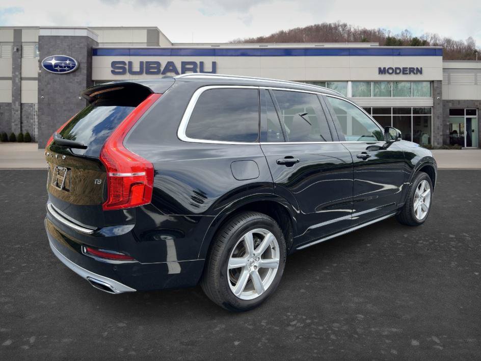 Used 2021 Volvo XC90 T5 Momentum w/ Climate Package FWD image 5