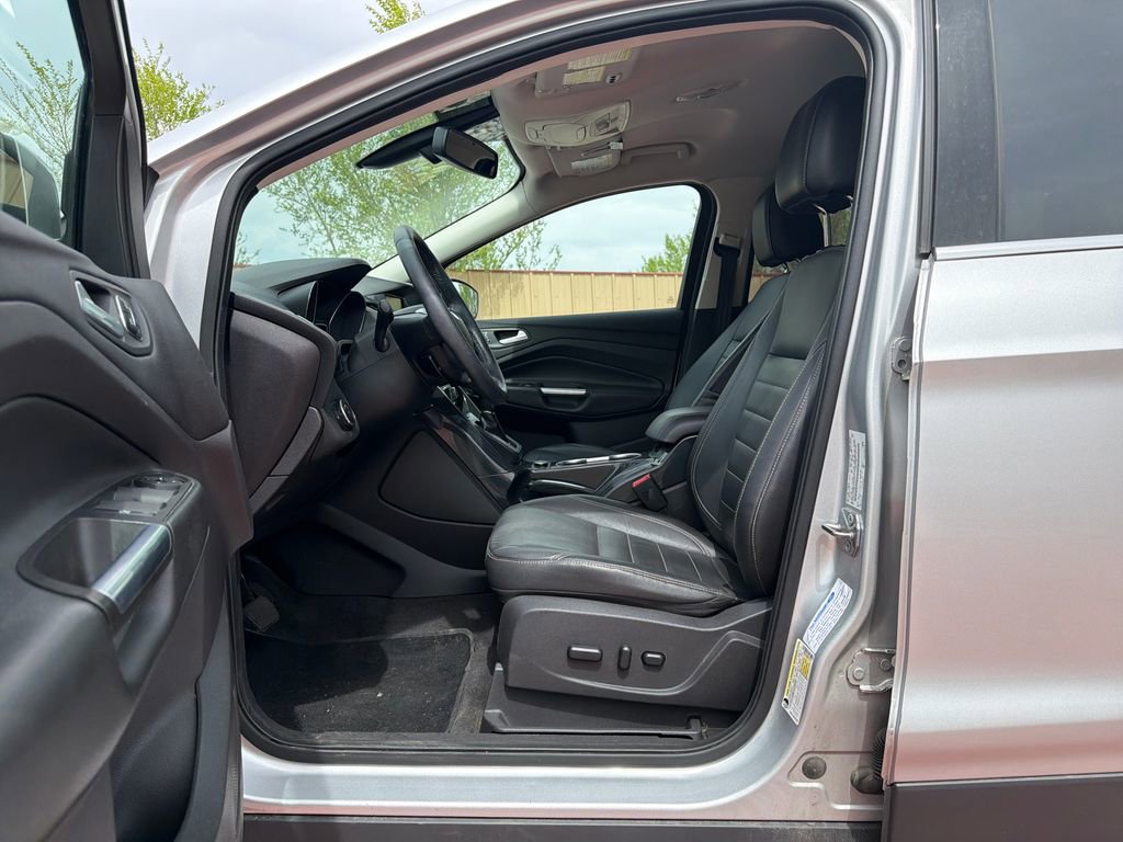 Used 2014 Ford Escape Titanium w/ Equipment Group 401A image 10