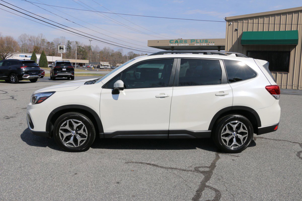 Used 2020 Subaru Forester Premium image 2