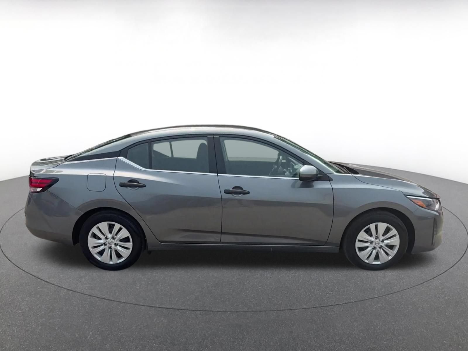 Used 2025 Nissan Sentra S FWD image 15
