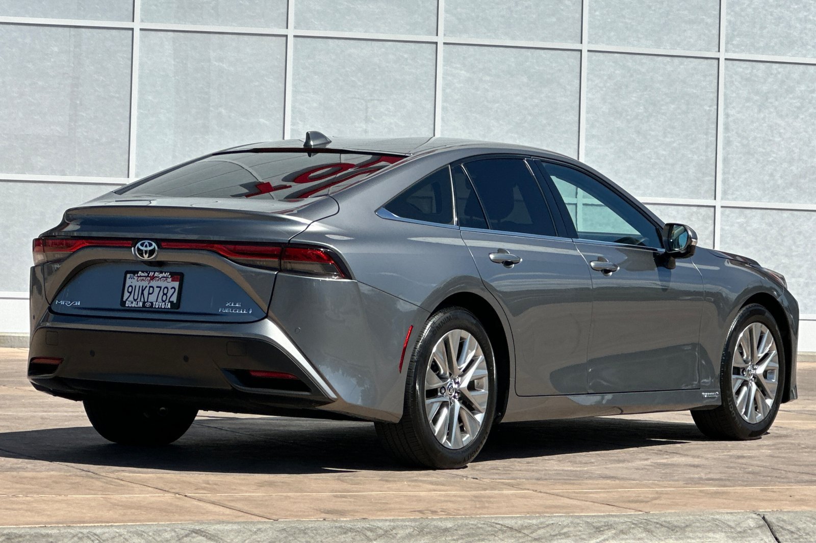Certified 2023 Toyota Mirai w/ Advanced Technology Package RWD image 4