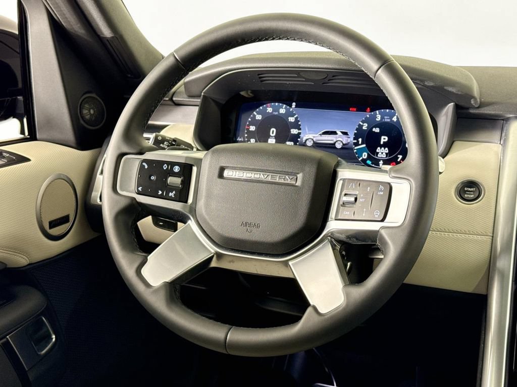 Used 2024 Land Rover Discovery Dynamic SE AWD/4WD image 19