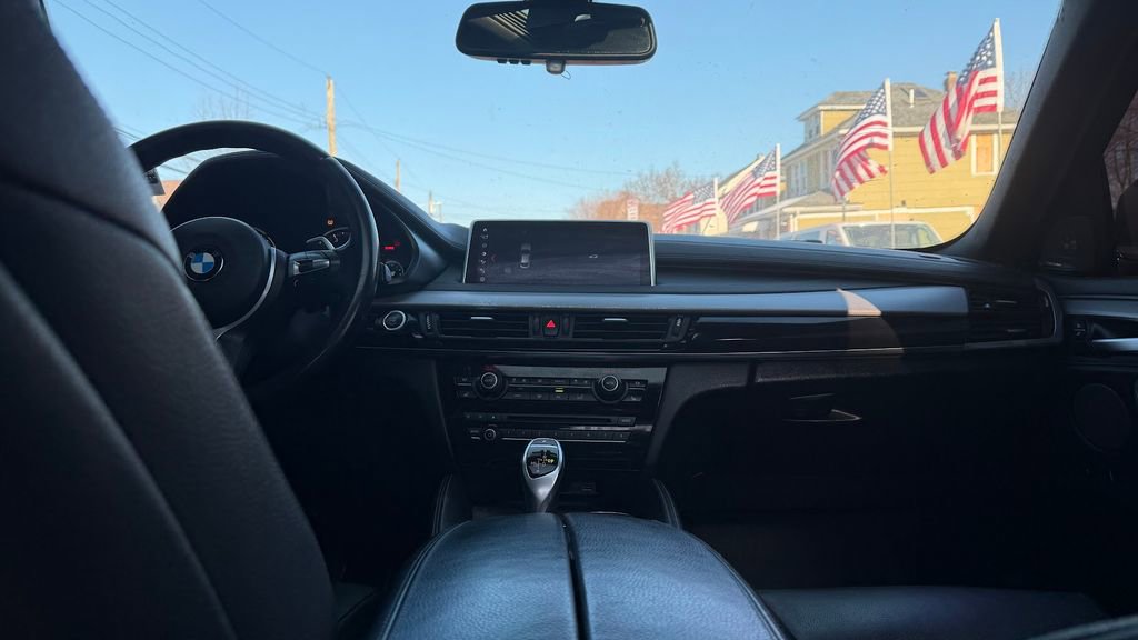 Used 2018 BMW X6 sDrive35i w/ M Sport Package image 28