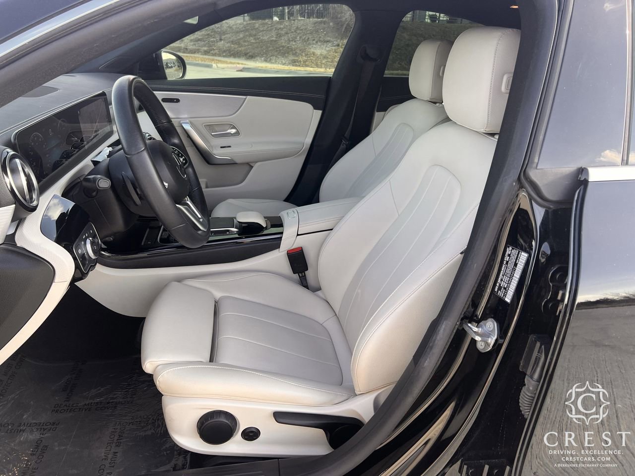 Used 2022 Mercedes-Benz CLA 250 image 25