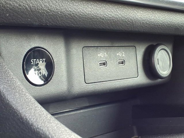 Used 2024 Nissan Rogue SV image 15