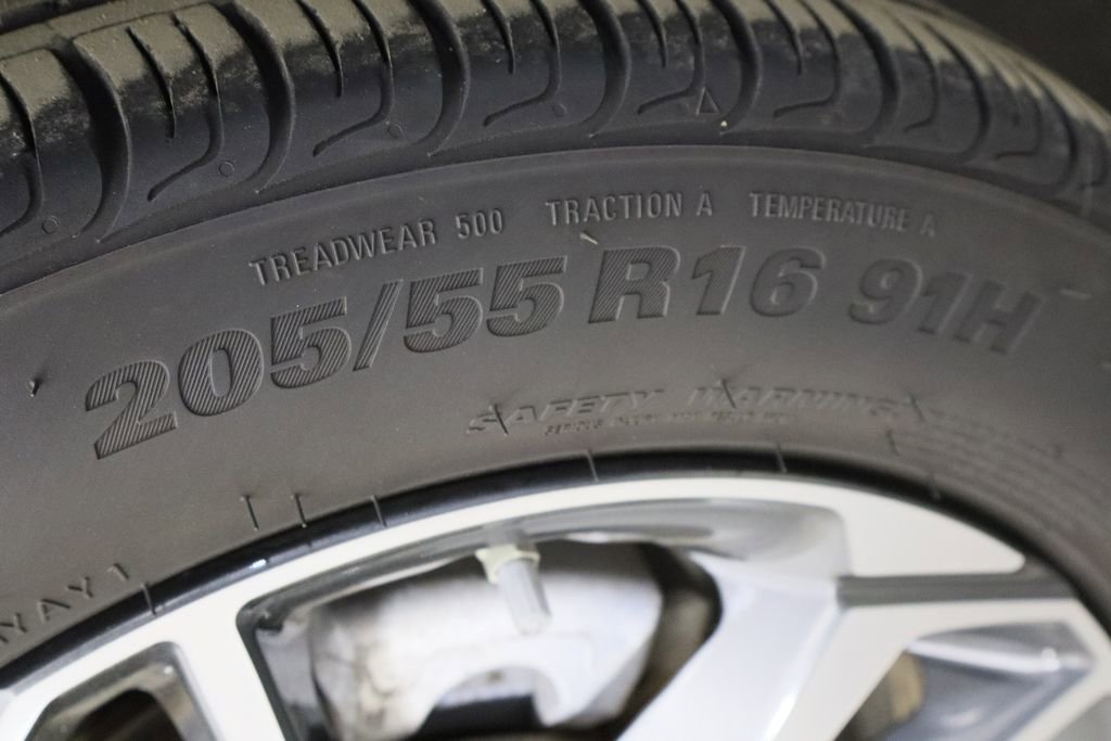 Used 2024 Kia Forte LXS image 38