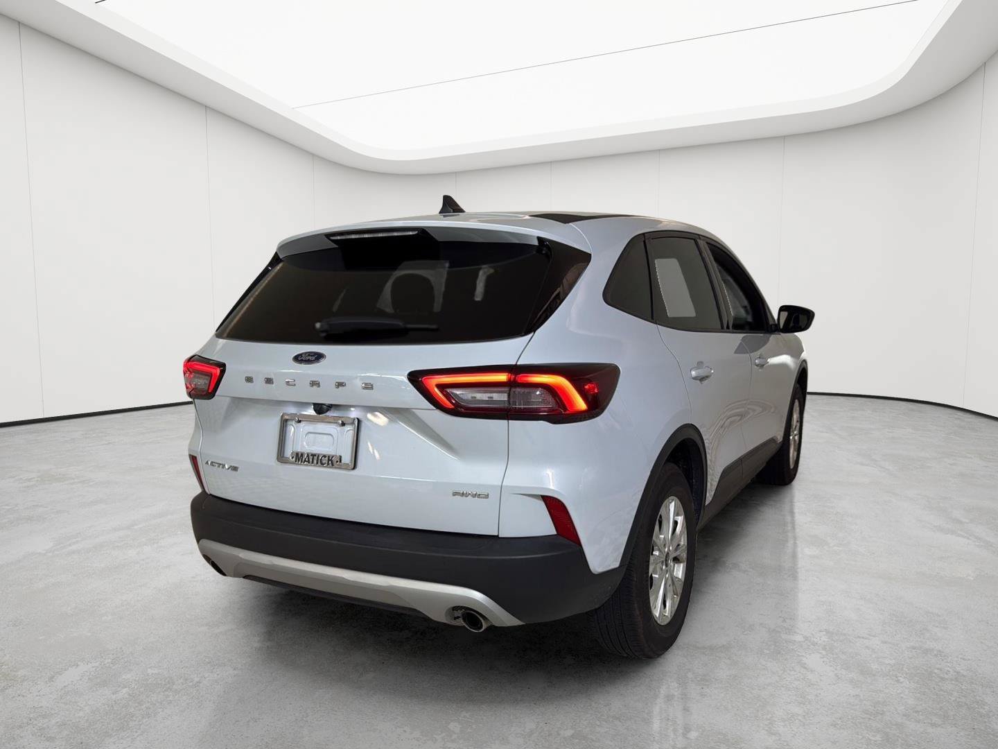 Used 2025 Ford Escape Active AWD/4WD image 27