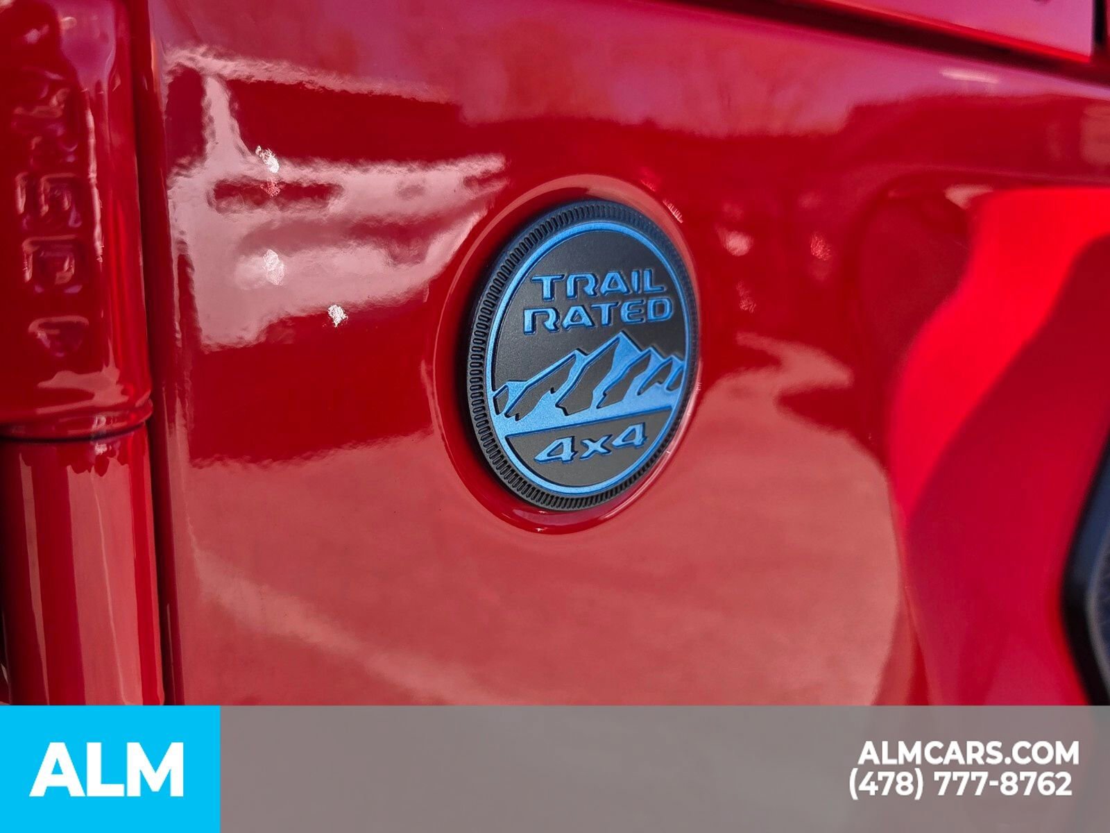 Used 2025 Jeep Wrangler Unlimited Sahara AWD/4WD image 21