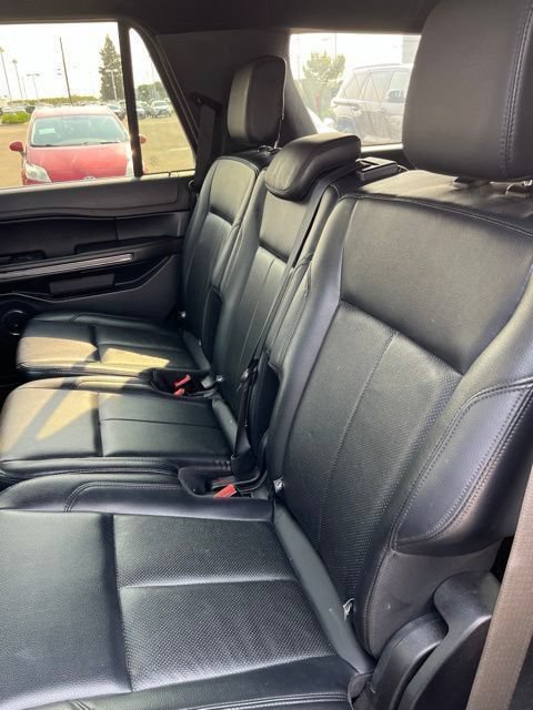 Used 2019 Ford Expedition XLT w/ Equipment Group 202A RWD image 6