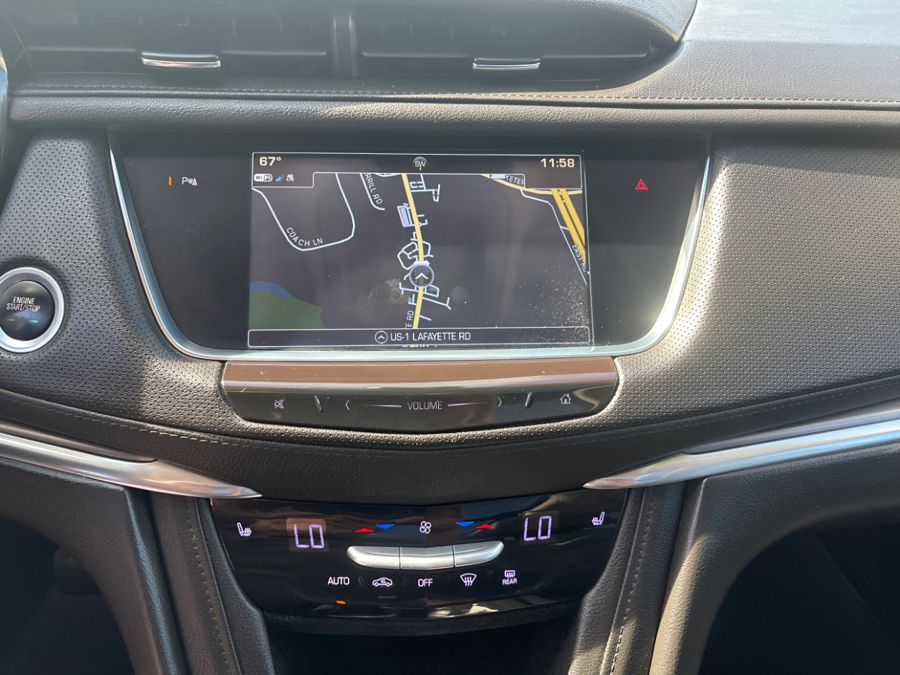 Used 2018 Cadillac XT5 Luxury w/ Driver Awareness Package image 19