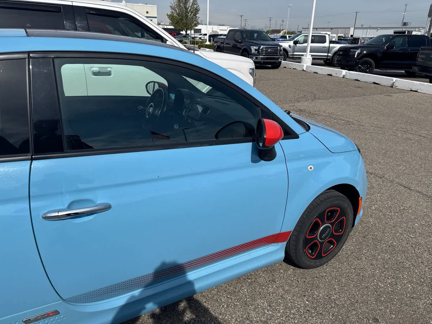 Used 2015 FIAT 500 e w/ Esport Package FWD image 6