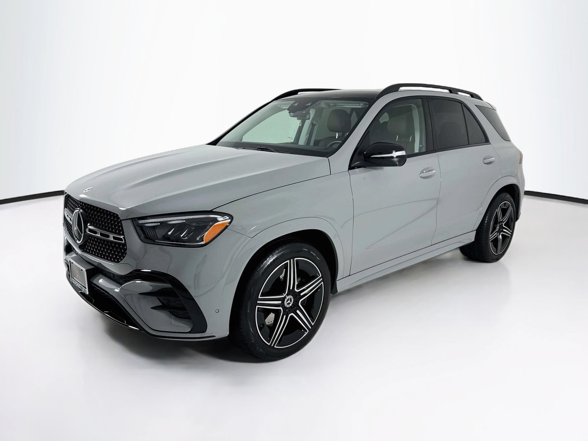Certified 2025 Mercedes-Benz GLE 350 4MATIC image 3