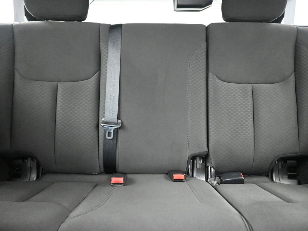 Used 2017 Jeep Wrangler Unlimited Willys image 21