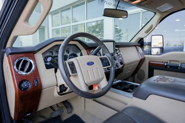 Used 2016 Ford F250 King Ranch w/ King Ranch w/Chrome Package AWD/4WD image 28