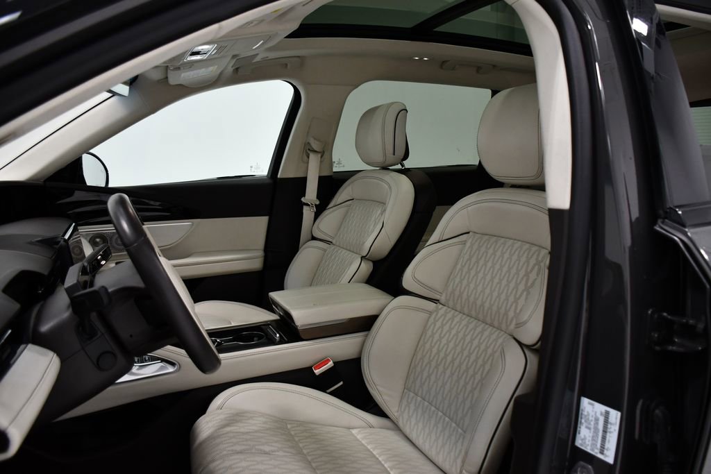 Used 2024 Lincoln Nautilus Black Label image 21