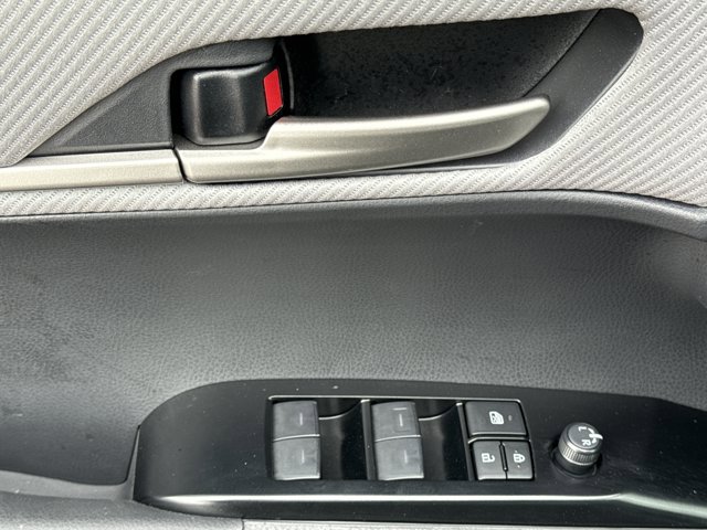 Used 2026 Toyota Camry SE w/ Convenience Package FWD image 15