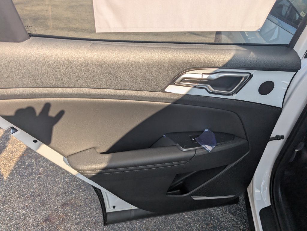 New 2026 Kia Sportage EX FWD image 10