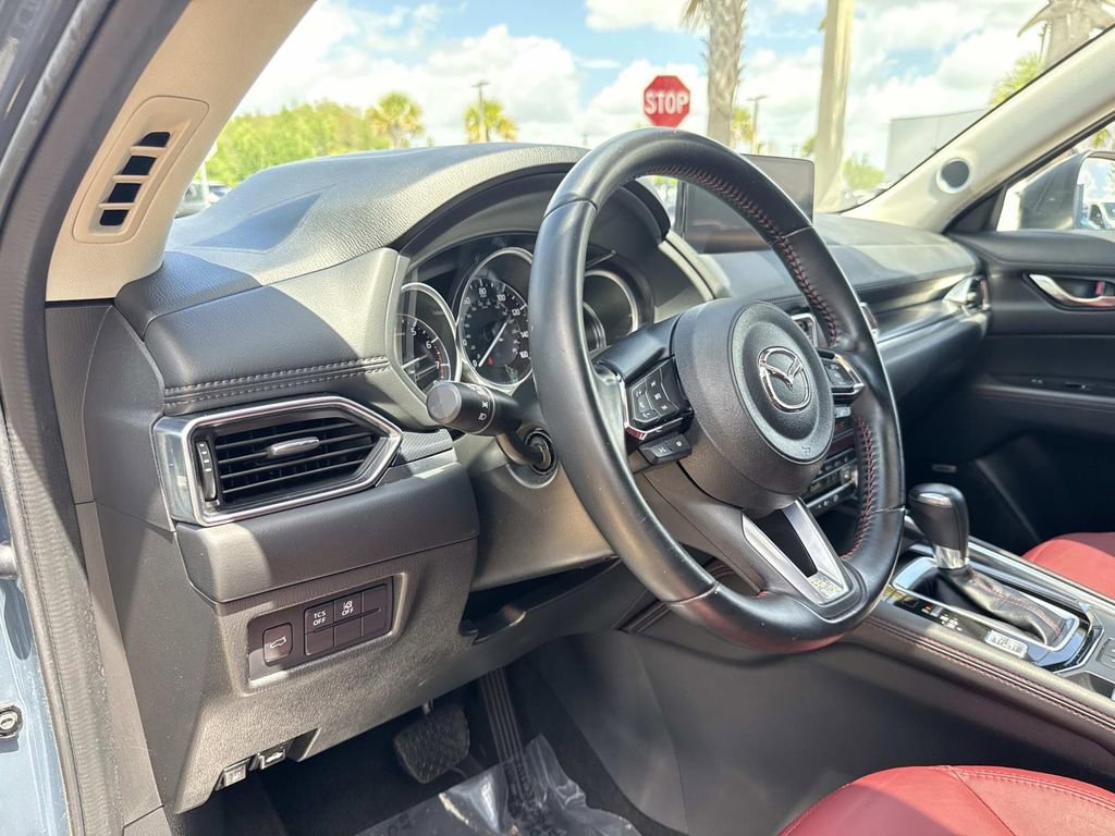 Certified 2021 MAZDA CX-5 Carbon Edition image 28