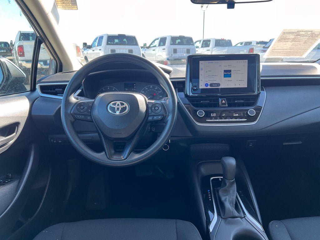 Used 2025 Toyota Corolla LE FWD image 22
