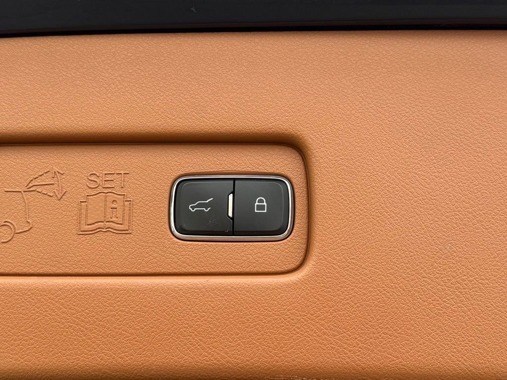 Used 2021 Lincoln Aviator Black Label w/ Dynamic Handling Package image 21