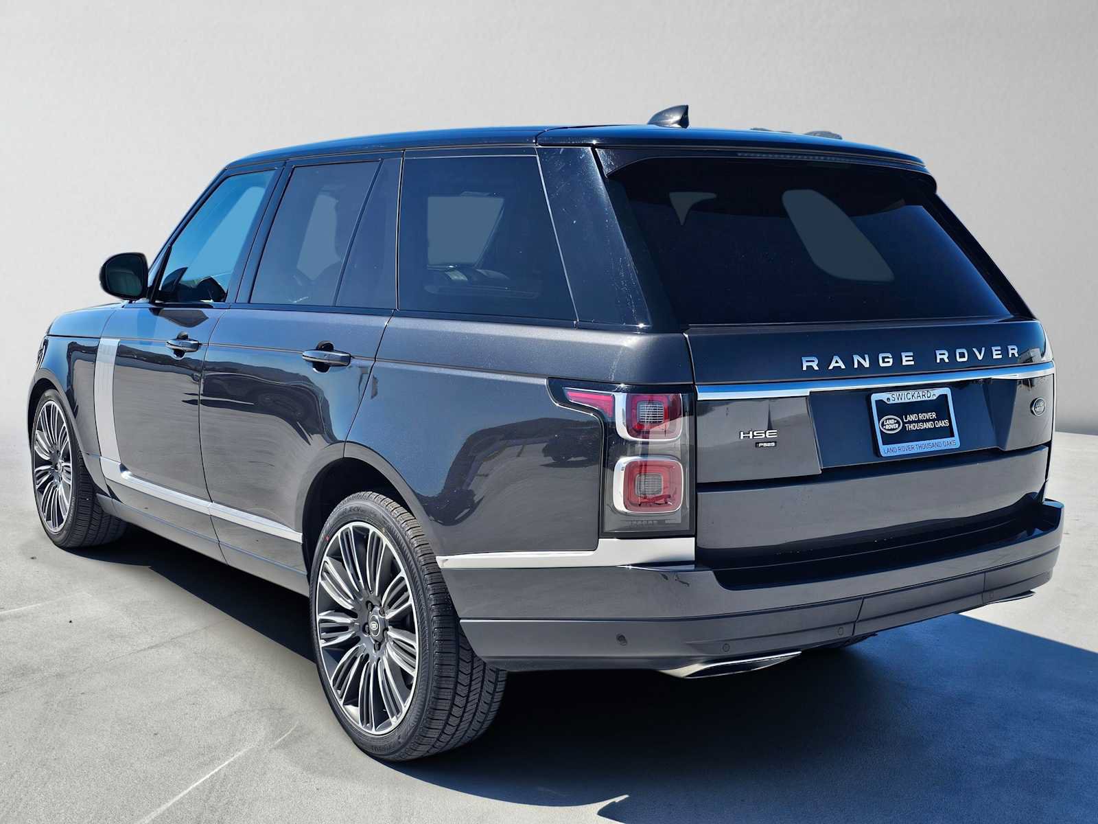 Used 2020 Land Rover Range Rover HSE AWD/4WD image 3