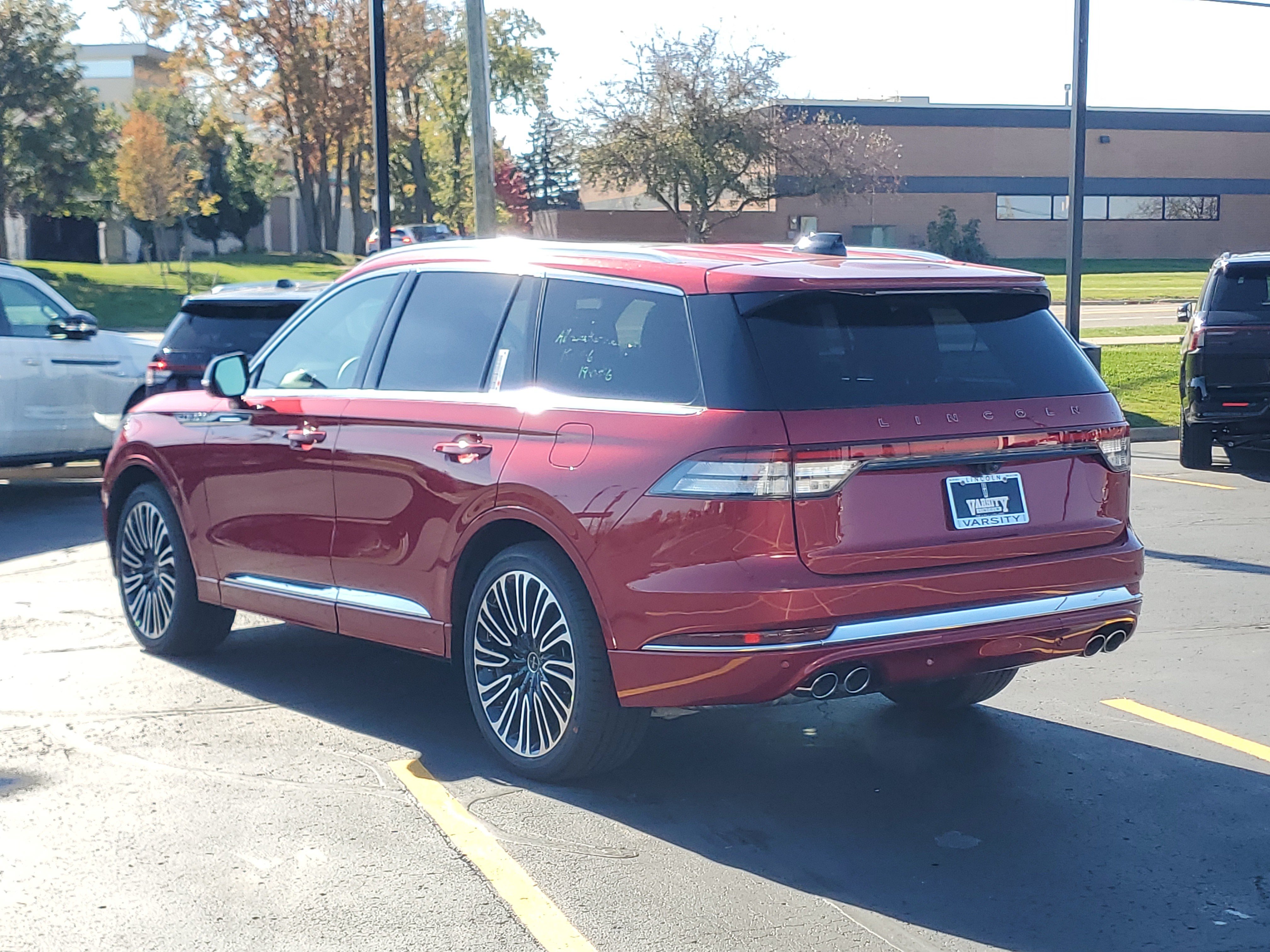 New 2027 Lincoln Aviator Black Label w/ Dynamic Handling Package AWD/4WD image 3