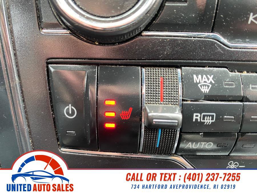 Used 2017 Ford Explorer XLT w/ Equipment Group 201A image 22