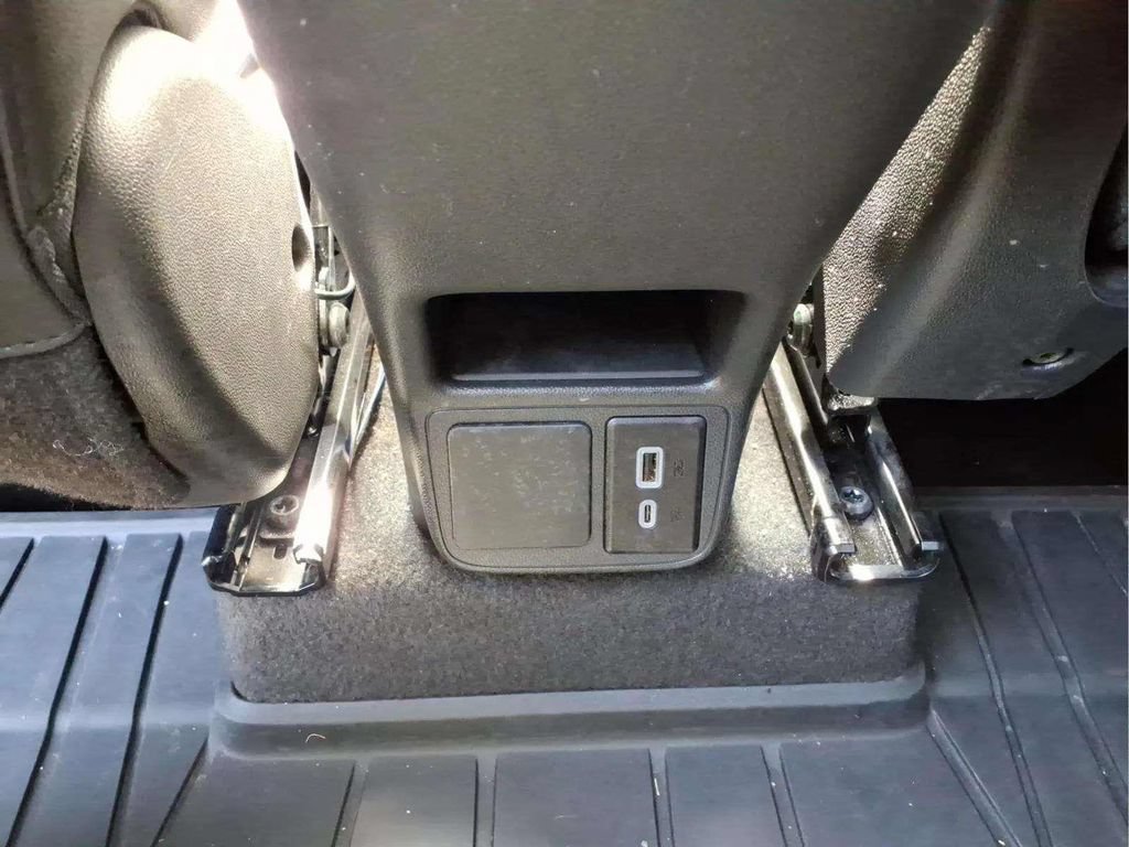 Used 2026 Buick Encore GX Sport Touring w/ Advanced Technology Package FWD image 12
