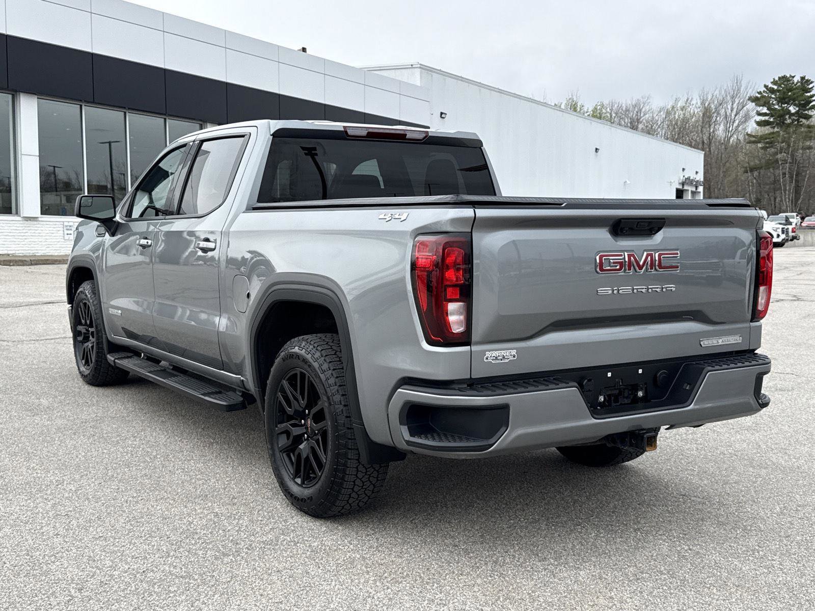 Used 2024 GMC Sierra 1500 Elevation AWD/4WD image 4