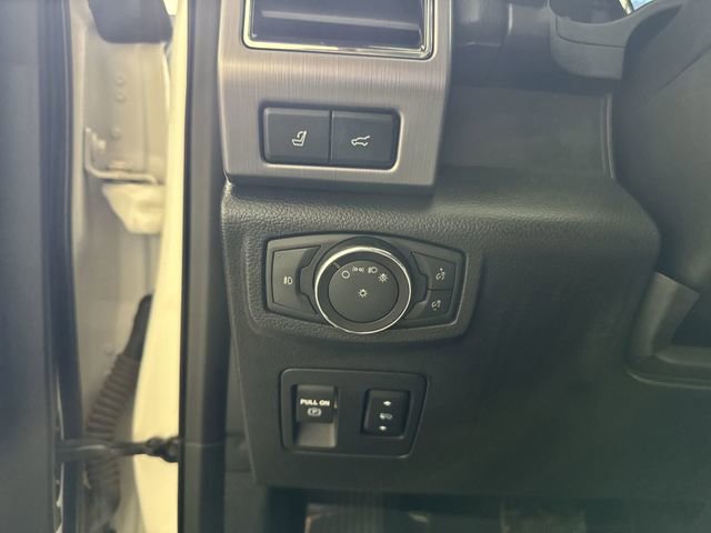 Used 2018 Ford Expedition Platinum image 13