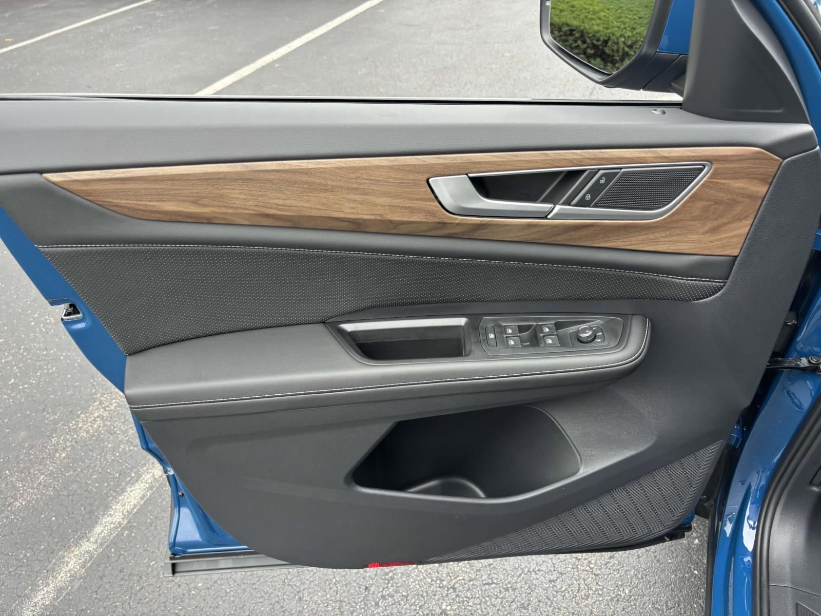 New 2026 Volkswagen Atlas SE image 11