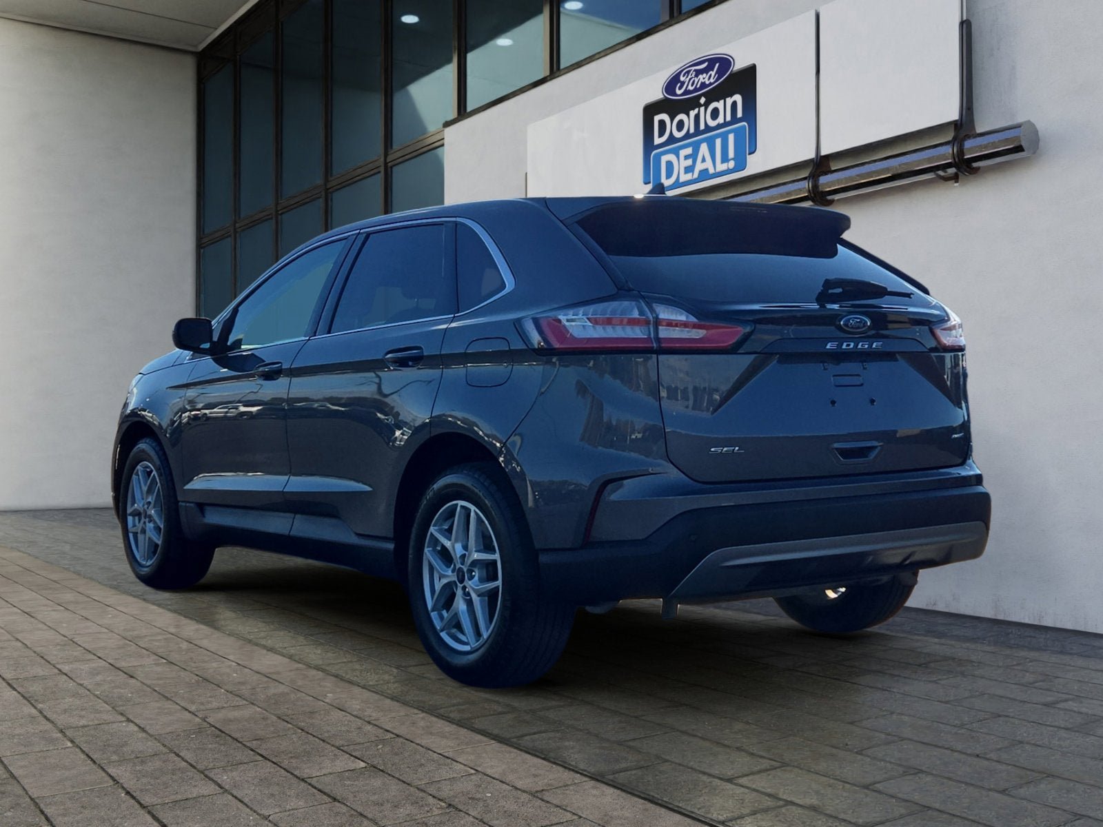 Certified 2022 Ford Edge SEL w/ Convenience Package AWD/4WD image 5
