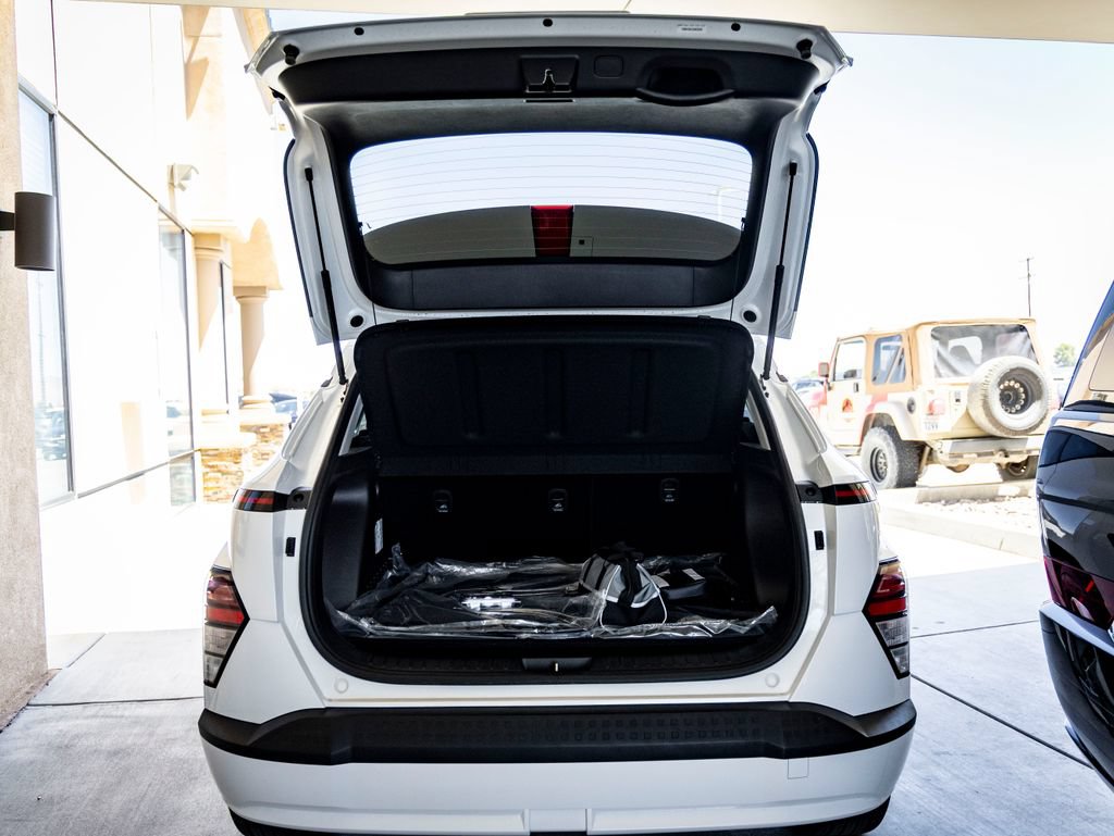 New 2025 Hyundai Kona SEL FWD image 28