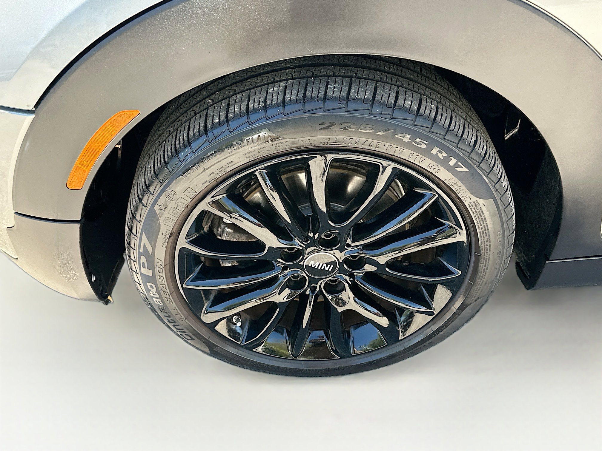 Certified 2023 MINI Cooper Clubman S w/ Signature Upholstery Package image 33