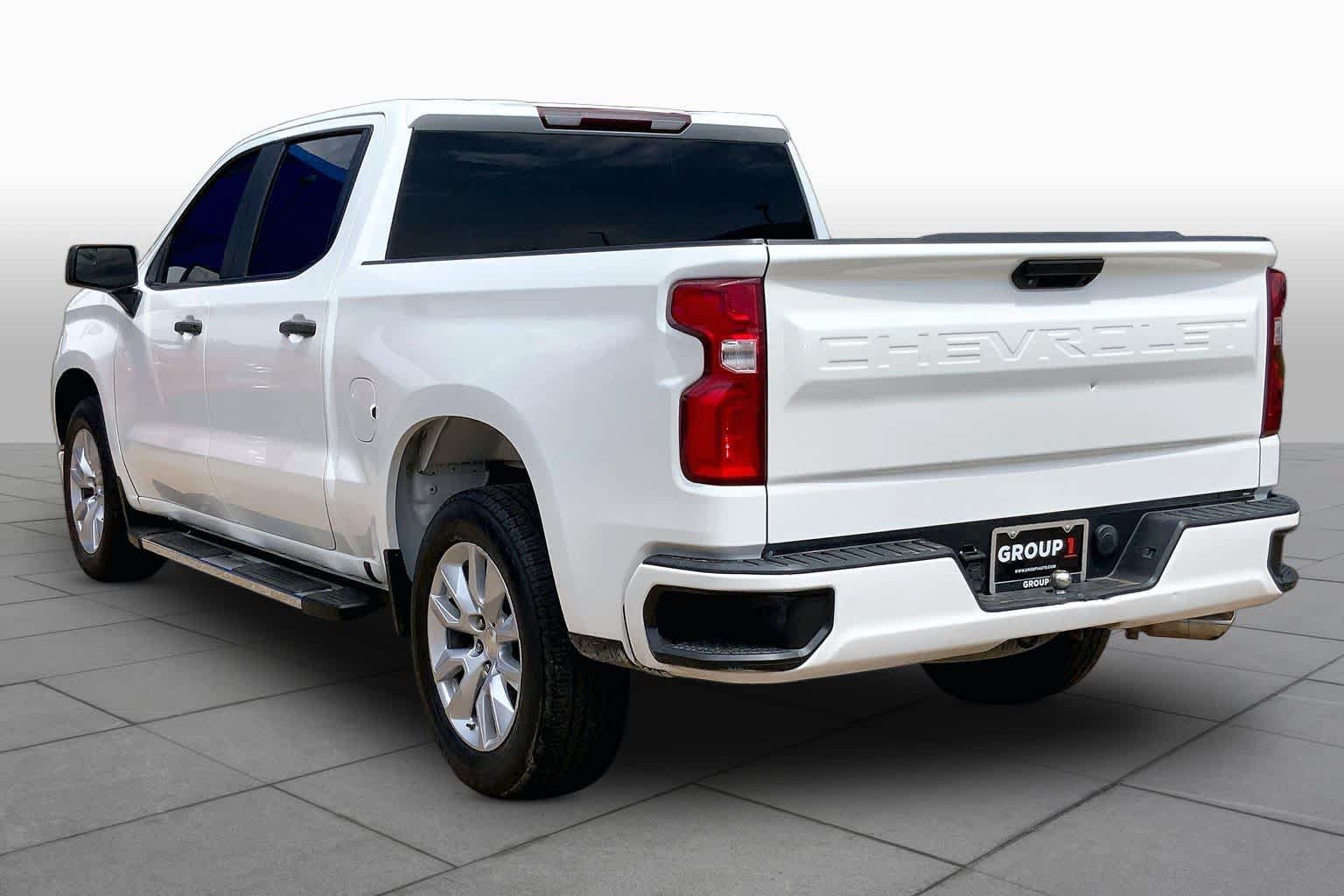 Used 2020 Chevrolet Silverado 1500 Custom w/ Infotainment Package RWD image 11