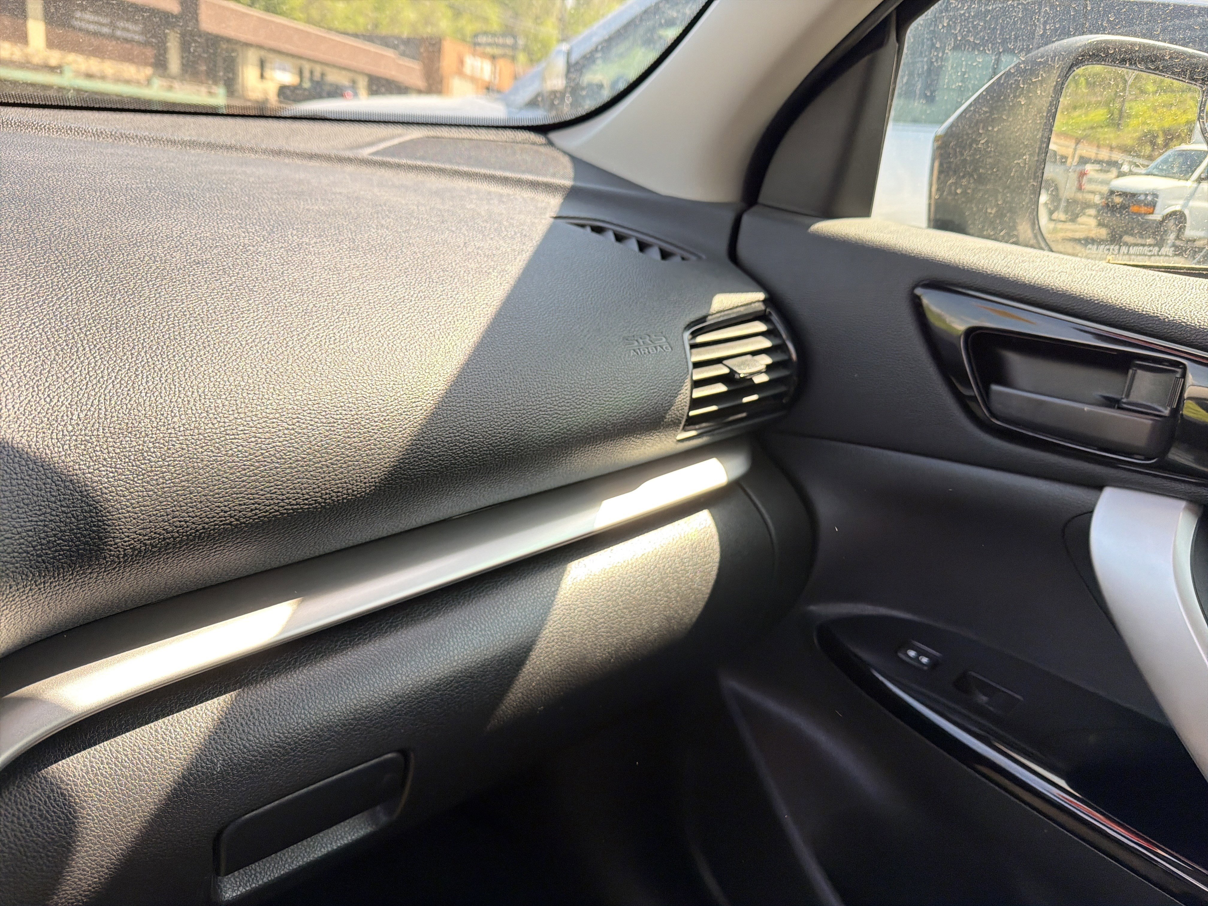 Used 2023 Mitsubishi Eclipse Cross LE AWD/4WD image 24