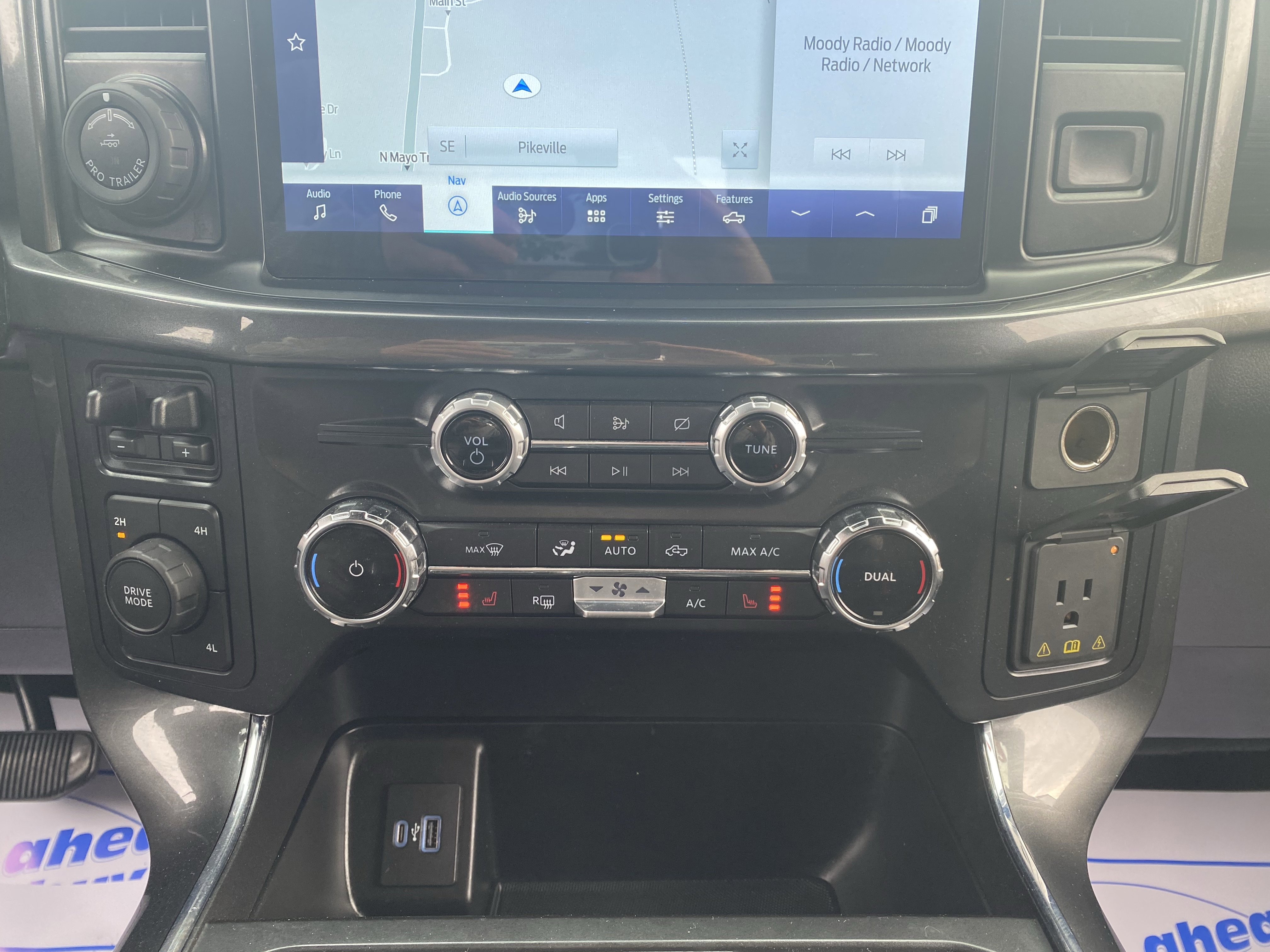 Used 2022 Ford F150 XLT w/ Equipment Group 302A High image 14