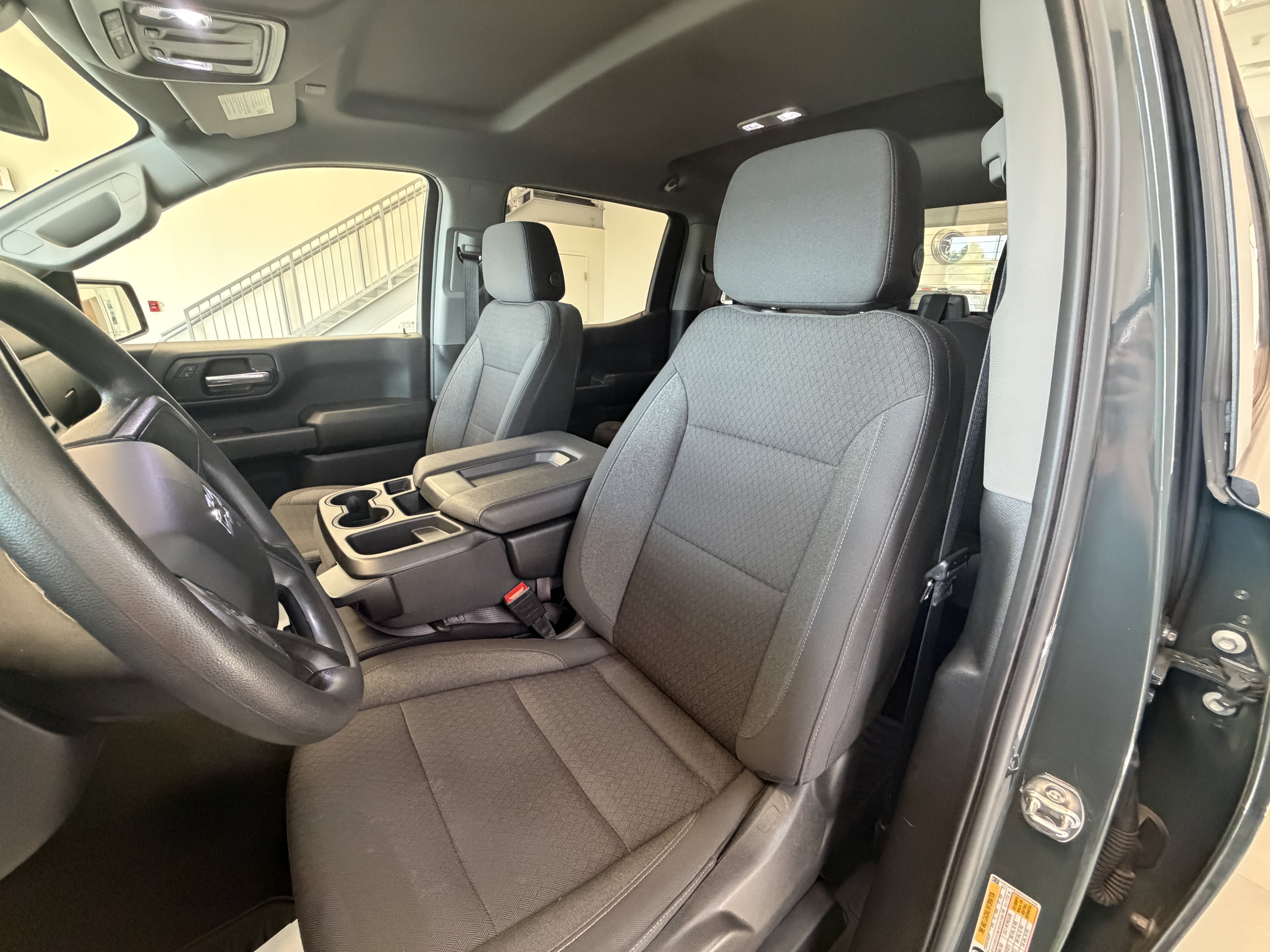 Used 2026 Chevrolet Silverado 1500 Custom Trail Boss w/ LPO, Dark Essentials Package AWD/4WD image 11
