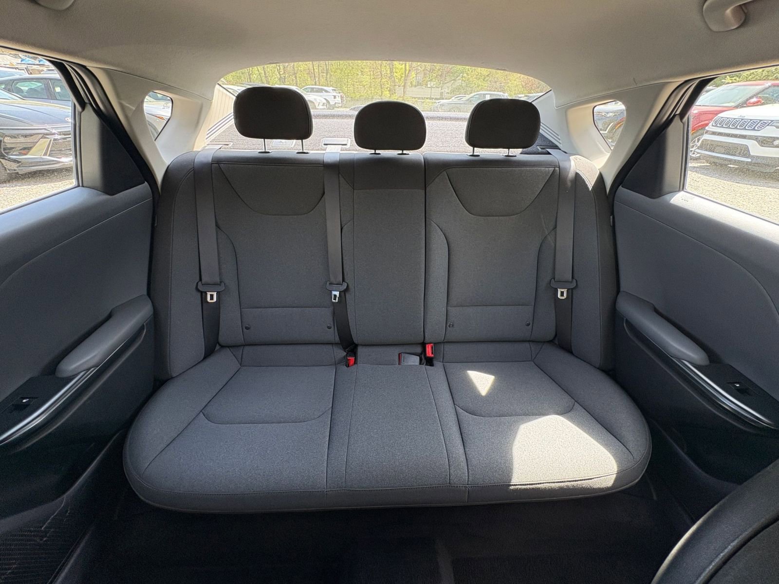 Used 2025 Kia K4 FWD image 36