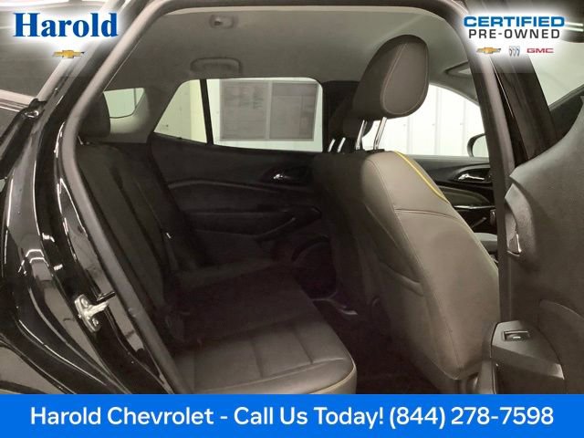 Used 2025 Chevrolet Trax ACTIV image 10