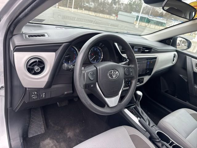 Used 2018 Toyota Corolla LE w/ LE Premium Package w/Moonroof image 11