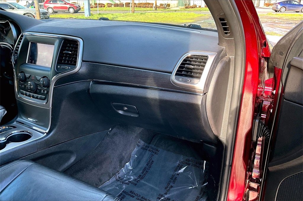 Used 2018 Jeep Grand Cherokee Limited w/ Trailer Tow Group IV image 17