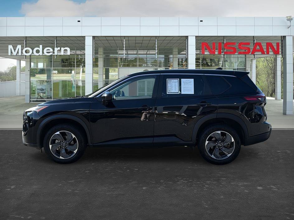 Certified 2025 Nissan Rogue SV FWD image 2