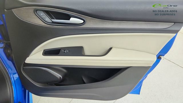 Used 2020 Alfa Romeo Stelvio Ti w/ Nero Edizione image 25