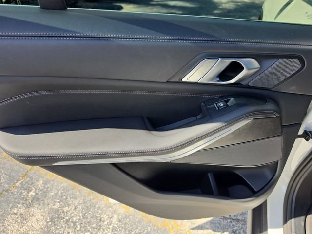 Used 2024 BMW X5 sDrive40i w/ Premium Package image 9