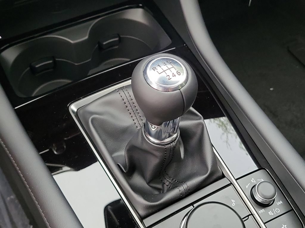 New 2026 MAZDA MAZDA3 2.5 S Hatchback w/ Premium Pkg FWD image 30