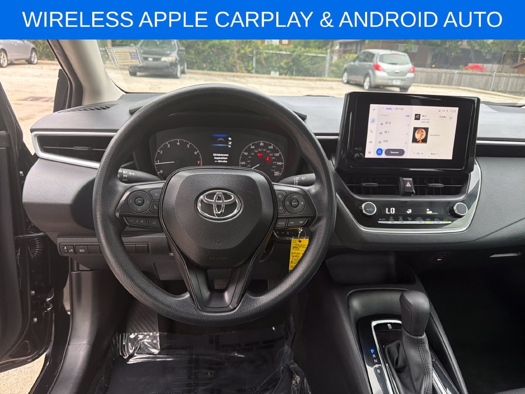Used 2025 Toyota Corolla LE FWD image 16