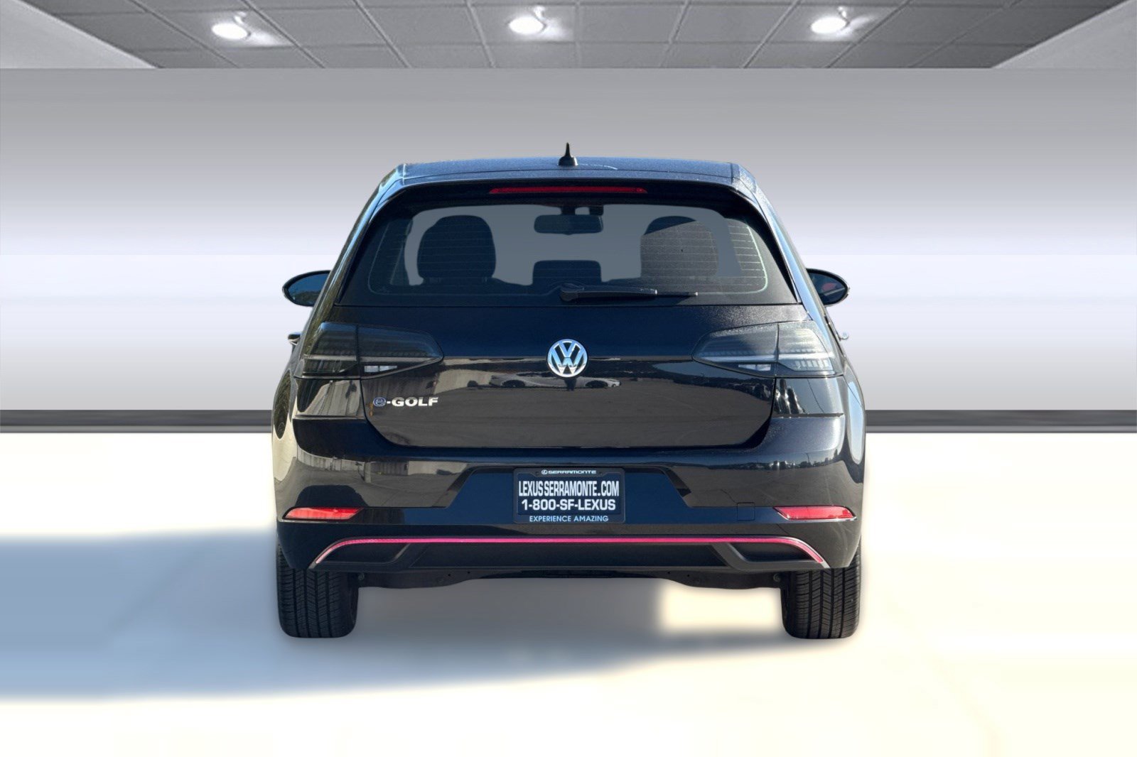 Used 2019 Volkswagen e-Golf SE w/ Driver Assistance Package image 9