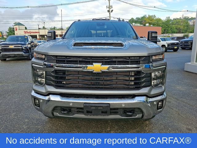 Used 2026 Chevrolet Silverado 2500 LT w/ All Star Edition AWD/4WD image 2